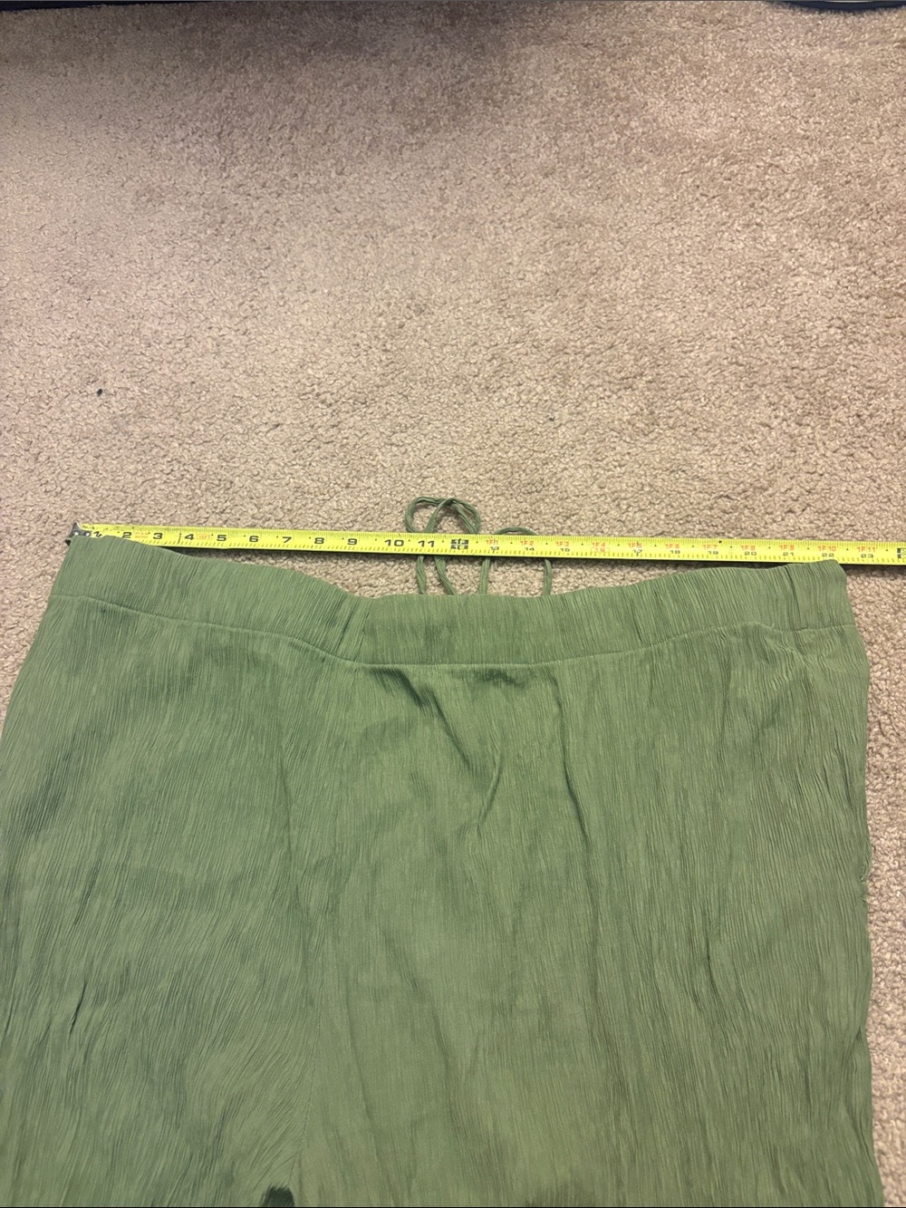 Women’s Abercrombie and Fitch Olive Green Casual Pull-On Pants - Picture 5 of 6
